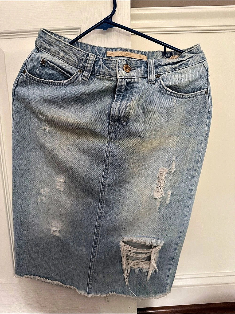 Free People Distressed Denim Pencil Skirt in Blue Waist 28
